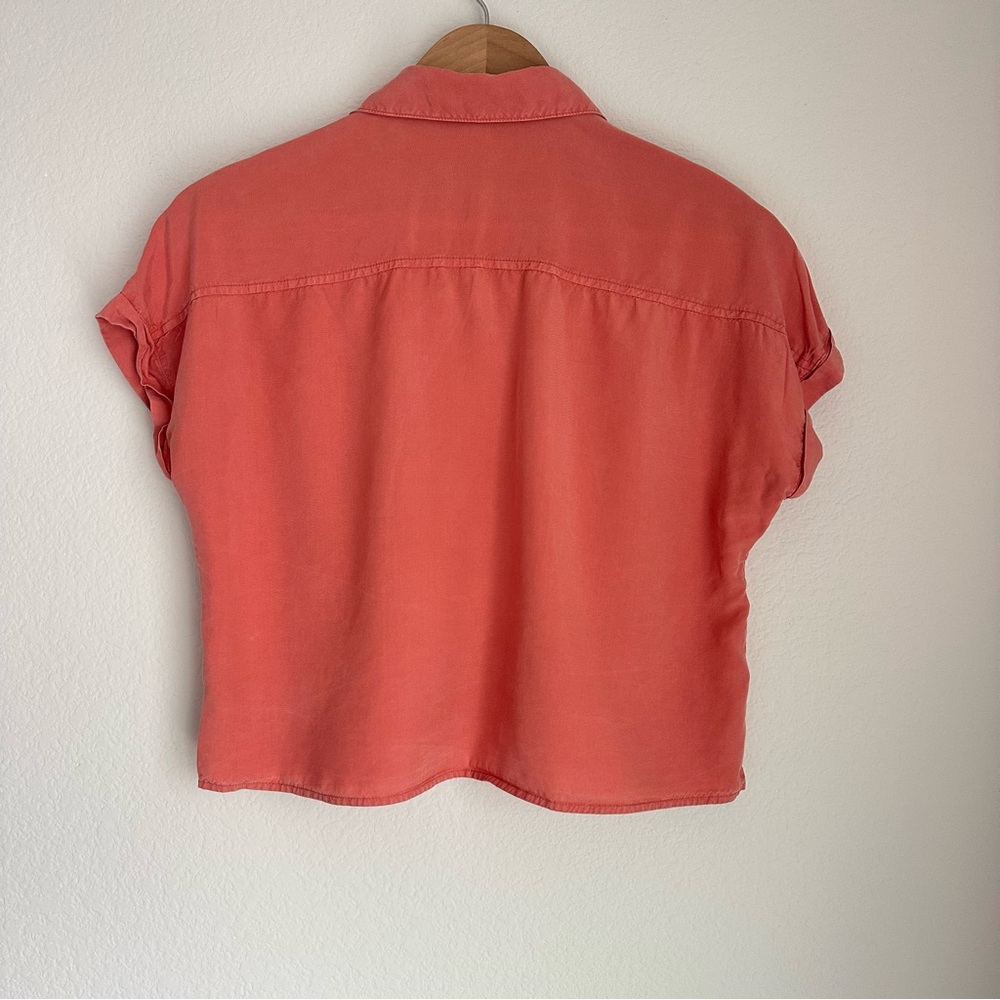 Thread & Supply Women’s Coral Lyocell Button Front Roll Sleeve Blouse Size Small - Picture 7 of 16